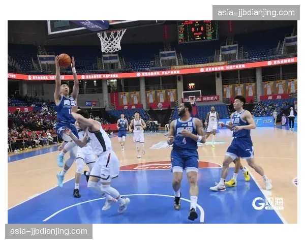 米奇双加时轰30分22篮板6助攻 青岛险胜辽宁关键先生